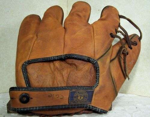 Alex Taylor 38X Young Leaguer Back